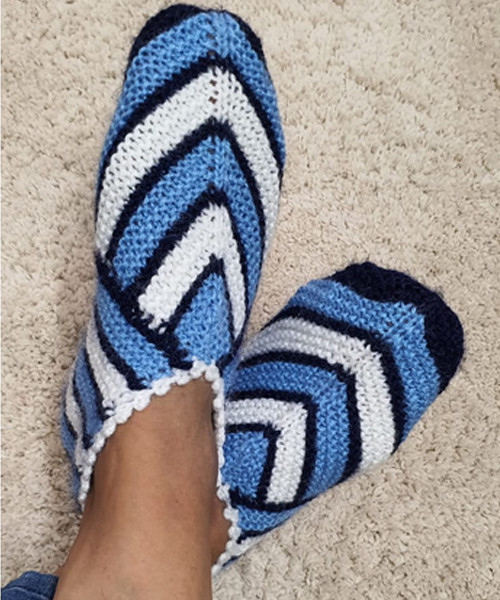 Navy Blue White Handknitted Woolen Socks